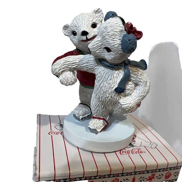Coca-Cola Polar Bear‎ Cubs Figure Good Friends Always Stick Together B27